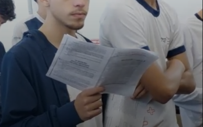 Caminhando com Cristo: alunos do Piedade Vest vivenciam a tradicional Via Sacra