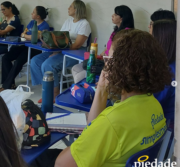 Profissionais do Colégio Piedade participam de momento importante de capacitação sobre educação inclusiva!