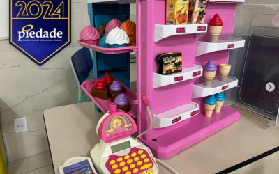 🛒💸 Pequenos consumidores em ação! 💡✨