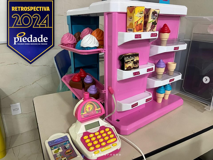 🛒💸 Pequenos consumidores em ação! 💡✨