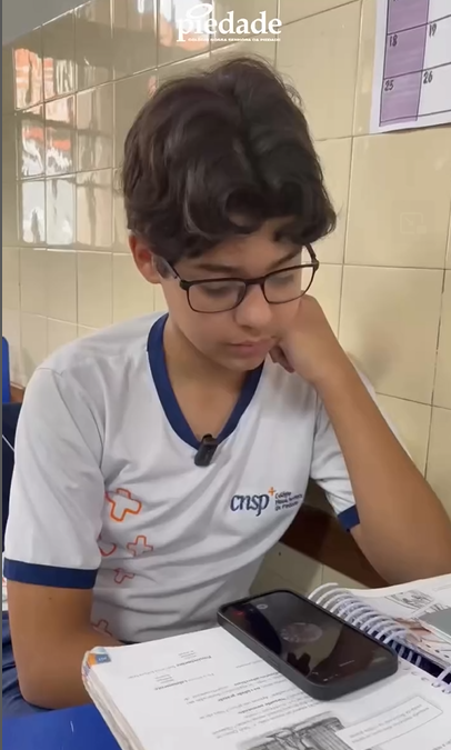 Um simples “eu te amo, mãe” que diz tudo.