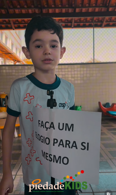 Receber elogios é muito bom, mas se elogiar é ainda melhor!