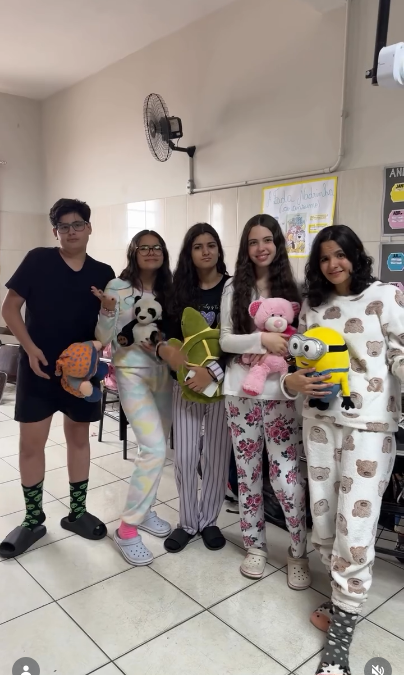 Dia D pijama no nono ano! 💖🐺💤