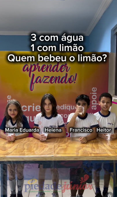 🍋 Atividade sensorial no Piedade! Hoje foi dia de experimentar o sabor azedinho do limão