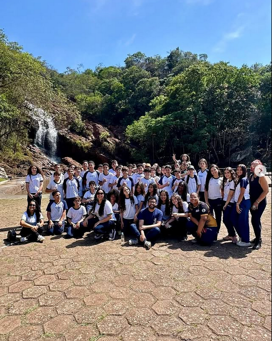 🌿✨ Os alunos do 7º ano do Colégio Piedade participaram de uma incrível visita ao Parque da Cachoeira! 💚